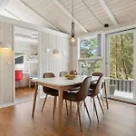 別荘 Gorgeous In Nexo With Kitchen Vester Sømarken