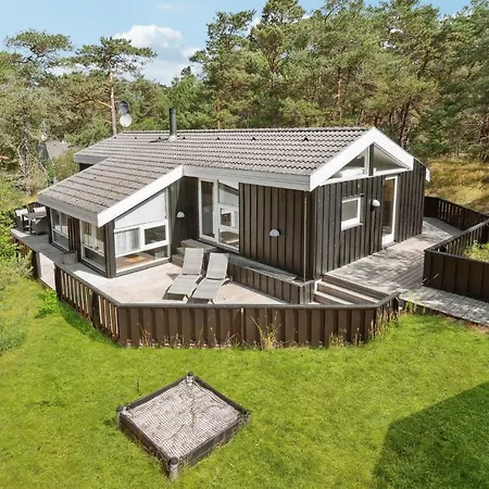 Gorgeous In Nexo With Kitchen Holiday home Vester Somarken